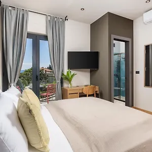 Bed & Breakfast Perunika, Mošćenička Draga