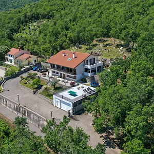 Großes Reihenhaus Mit Viel Grün Und Meerblick Mošćenička Draga