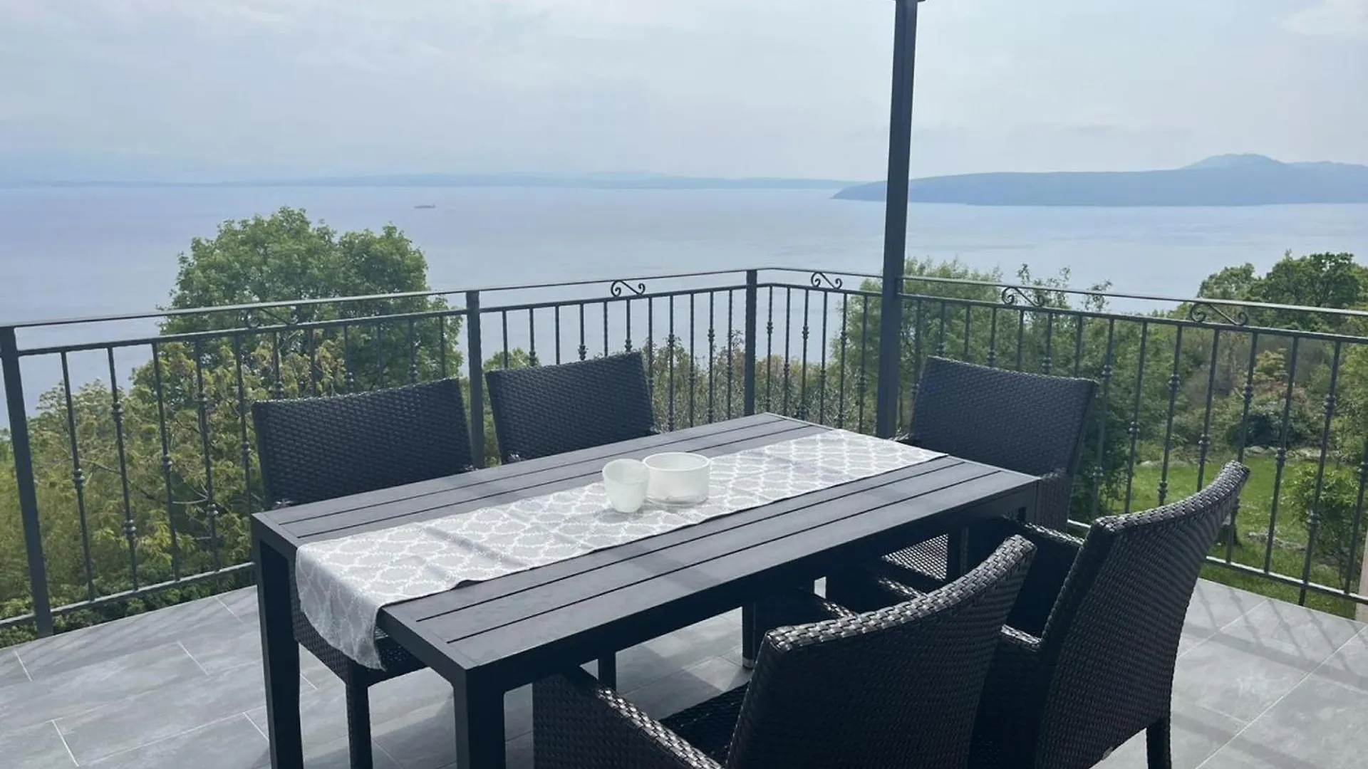 Splendid Holiday Home With Panoramic Sea Views Moscenicka Draga Croatia